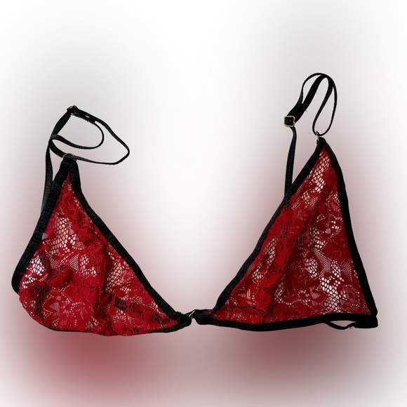 Red & Black Lace Strappy Bralette & Thong Lingerie Set – One Size - Picture 5 of 6